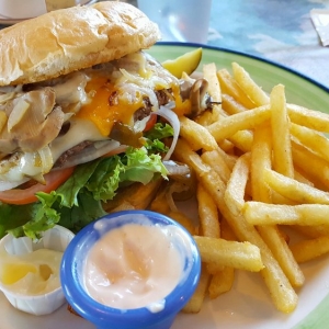 R&M's Famous Duke Burger