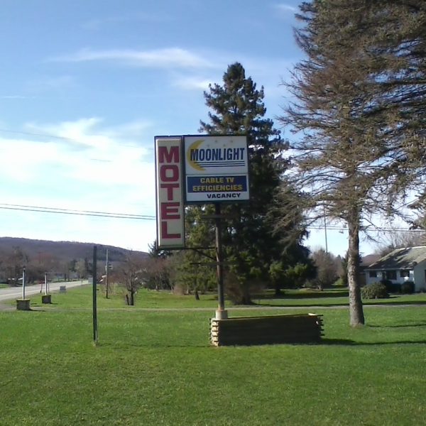 Moonlight Motel